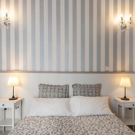 B&B Dei Decumani Наполи Екстериор снимка