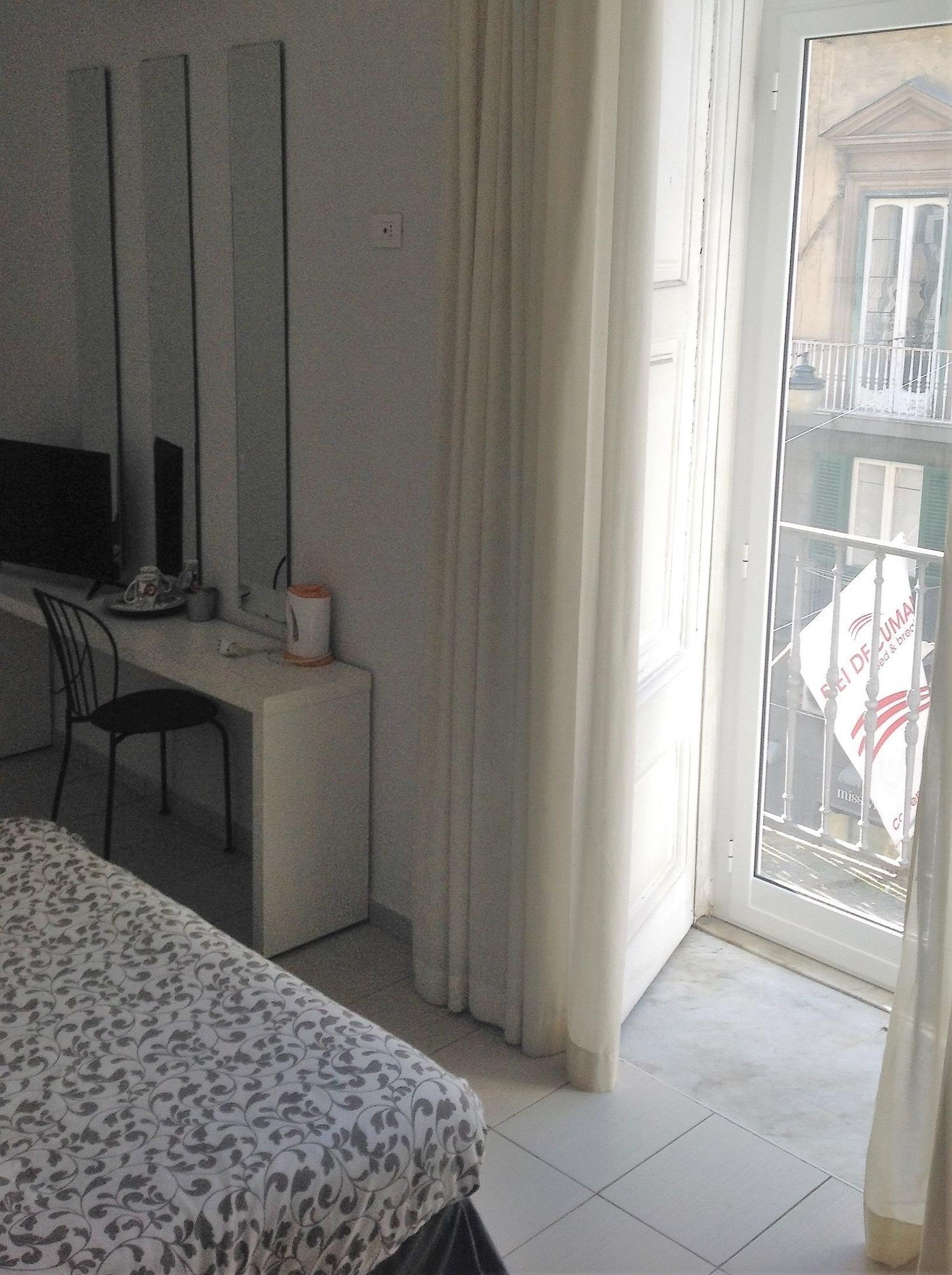B&B Dei Decumani Наполи Екстериор снимка