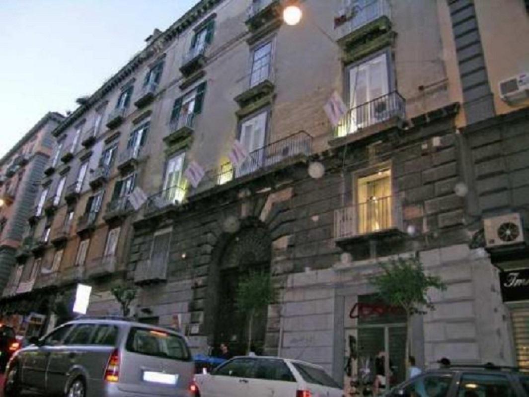 B&B Dei Decumani Наполи Екстериор снимка