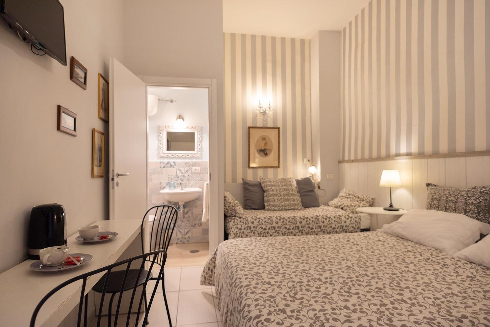 B&B Dei Decumani Наполи Екстериор снимка