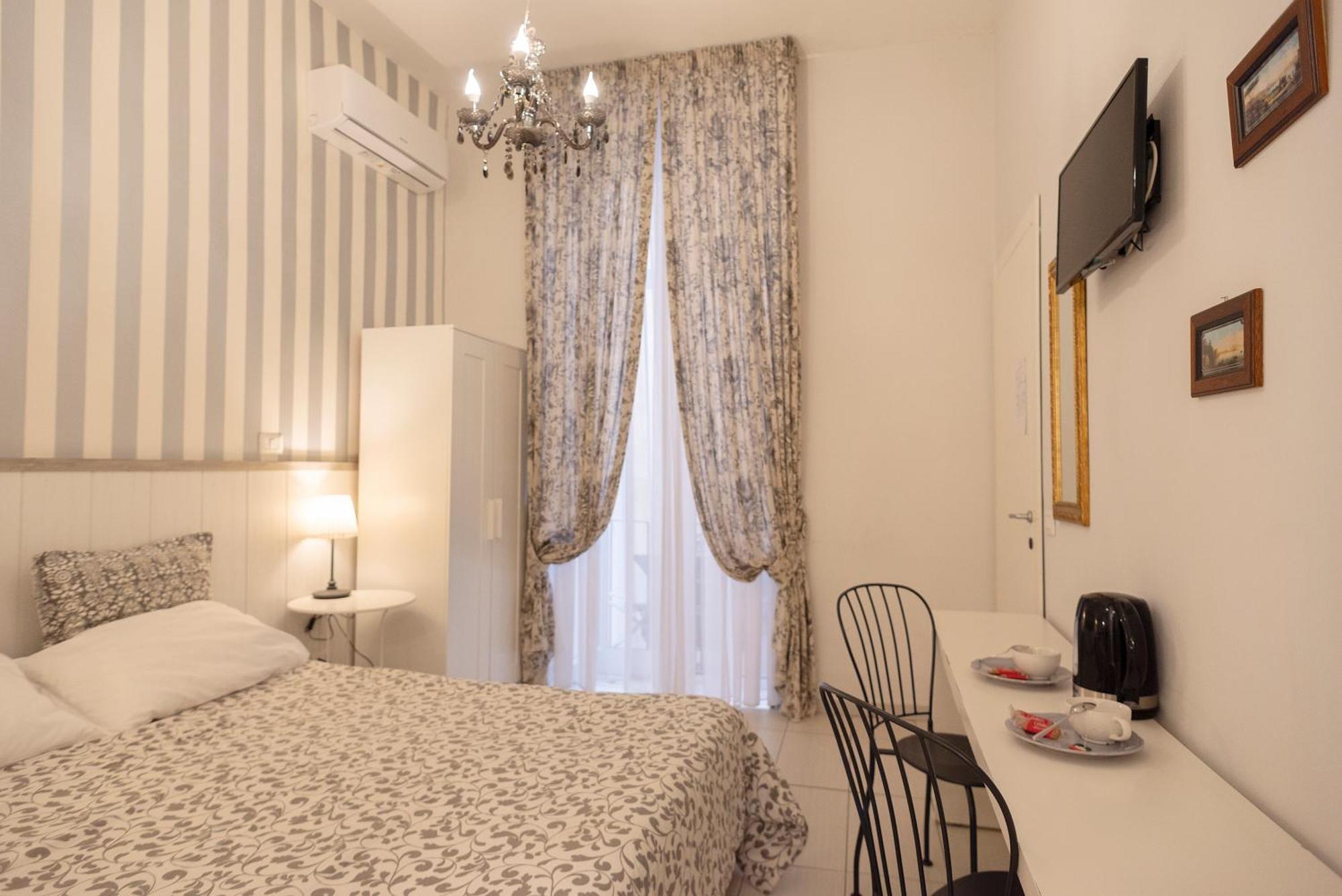 B&B Dei Decumani Наполи Екстериор снимка