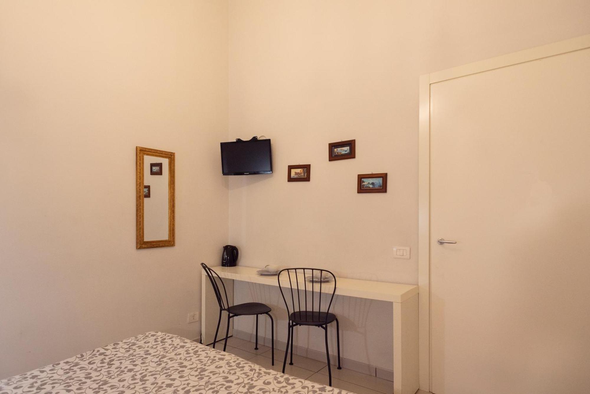 B&B Dei Decumani Наполи Екстериор снимка