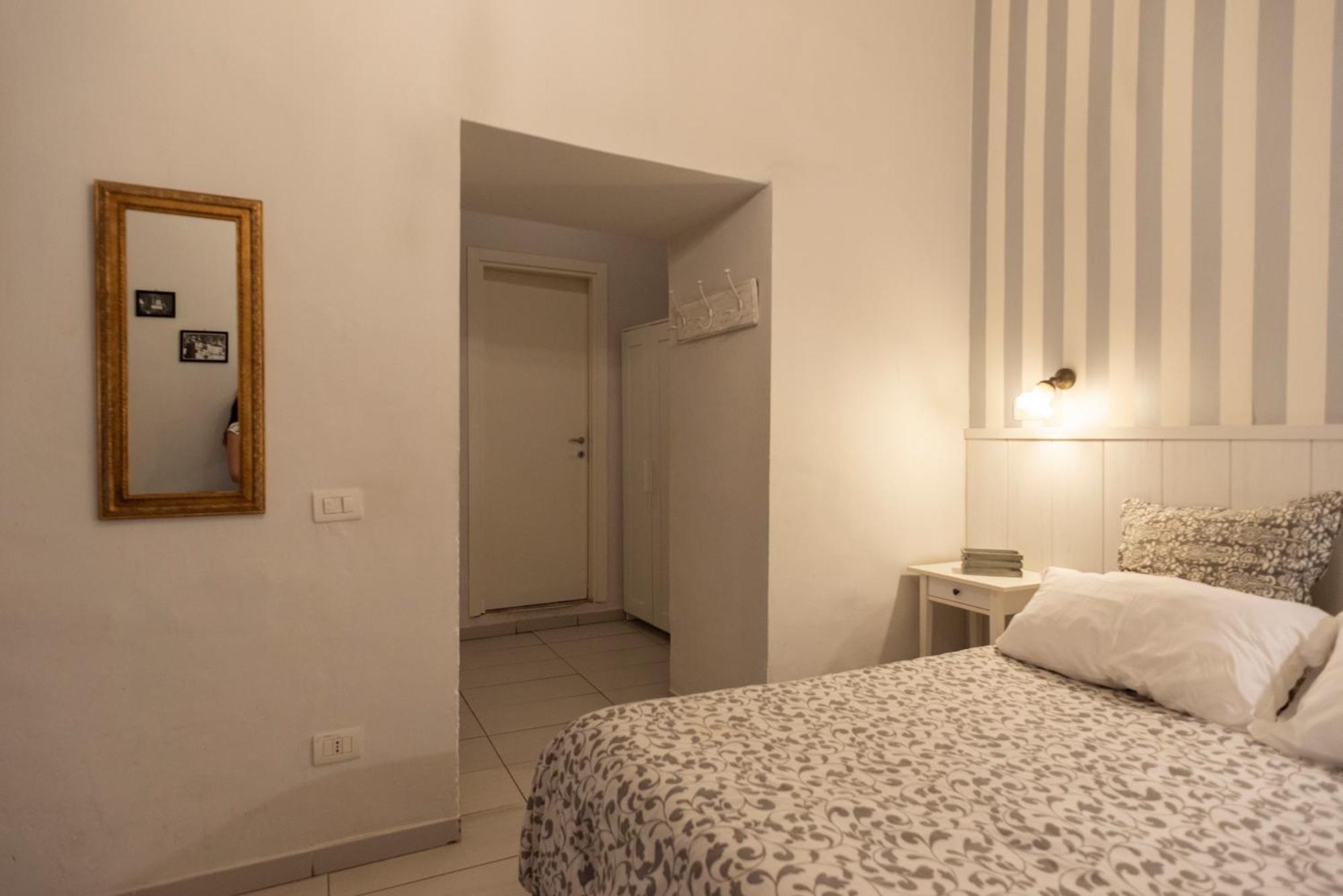 B&B Dei Decumani Наполи Екстериор снимка