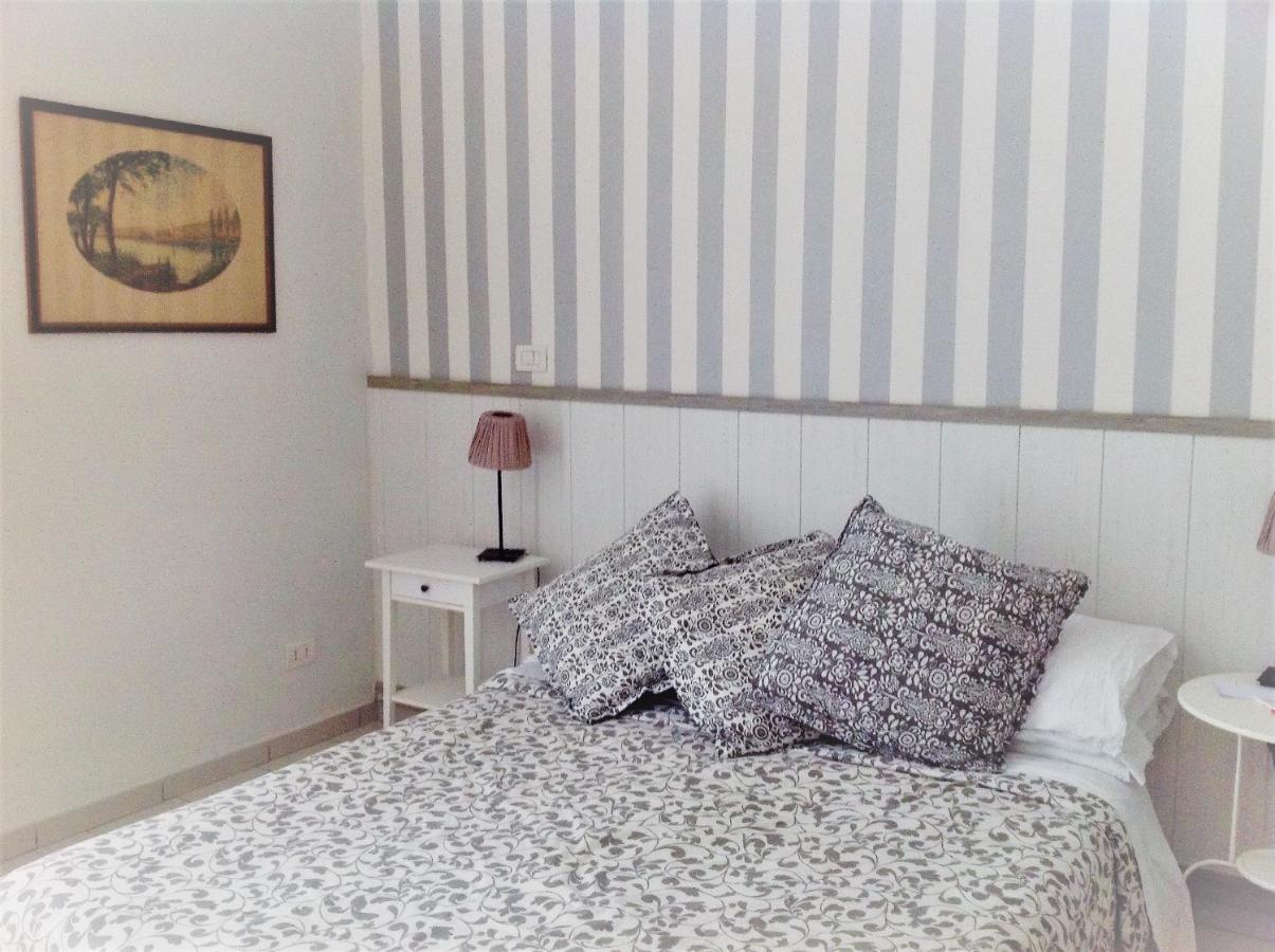 B&B Dei Decumani Наполи Екстериор снимка